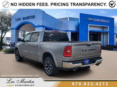 Used 2025 RAM 1500 Laramie AWD/4WD image 4