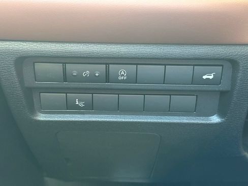New 2026 Mitsubishi Outlander SEL AWD/4WD image 9