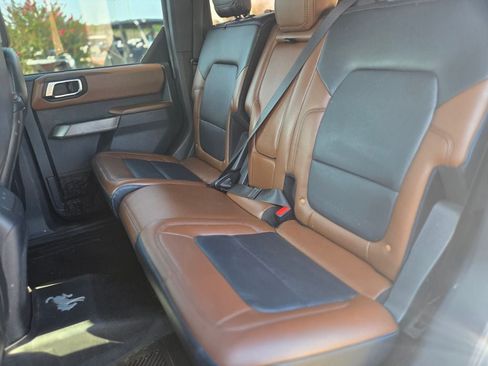 Used 2022 Ford Bronco Outer Banks AWD/4WD image 14