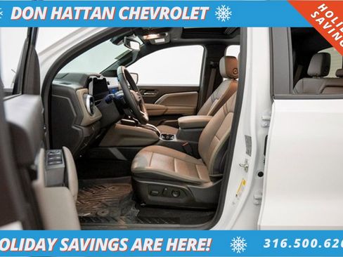 Used 2024 Chevrolet Colorado ZR2 w/ ZR2 Convenience Package III image 5