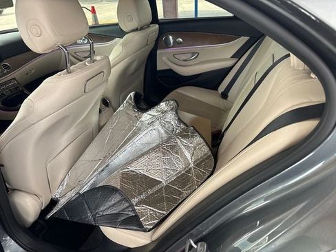 Used 2018 Mercedes-Benz E 300 image 6