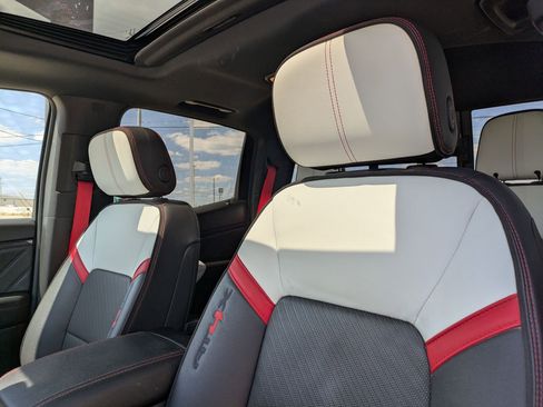 Certified 2023 GMC Canyon AT4X image 13