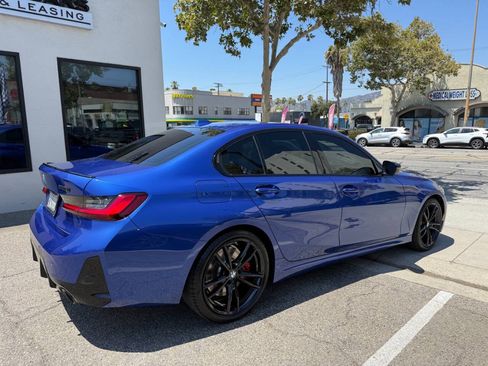 Used 2024 BMW 330i Sedan w/ M Sport Package RWD image 8