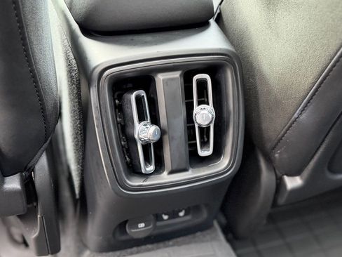 Used 2023 Volvo C40 P8 Recharge Ultimate w/ Protection Package Premier image 8