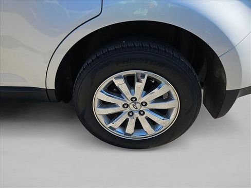 Used 2010 Ford Edge Limited image 9