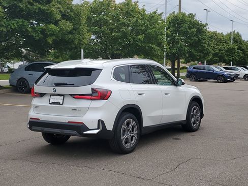 Certified 2023 BMW X1 xDrive28i w/ Premium Package AWD/4WD image 3