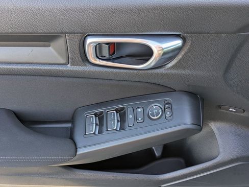 Certified 2025 Honda Civic Sport image 5