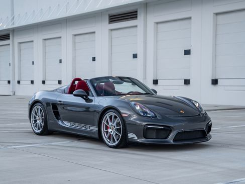 Used 2016 Porsche Boxster Spyder image 10