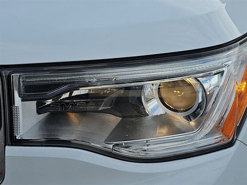 Used 2017 GMC Acadia SLE w/ Driver Alert Package I image 33