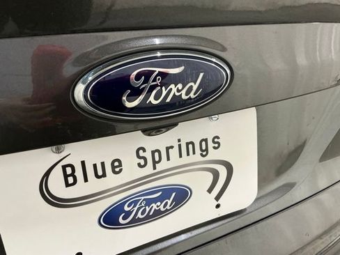 Used 2015 Ford Escape SE image 5