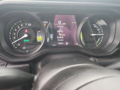 Used 2025 Jeep Wrangler Unlimited Rubicon 4xe w/ Convenience Group image 7