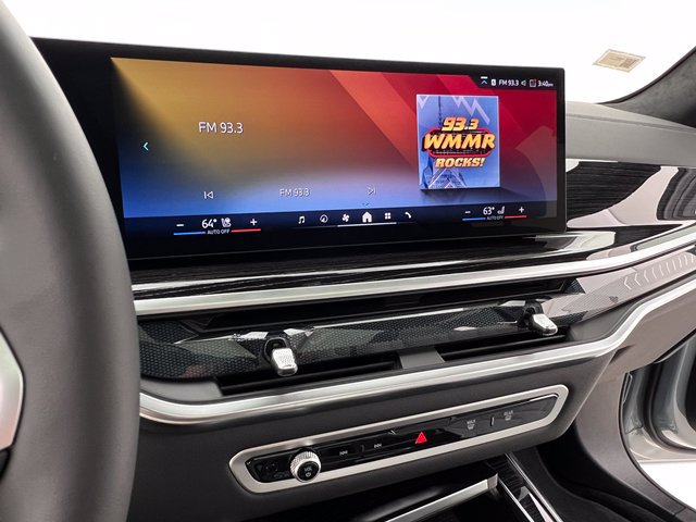 Certified 2027 BMW X7 xDrive40i w/ M Sport Package AWD/4WD image 21