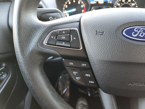 Used 2018 Ford Escape SE image 35