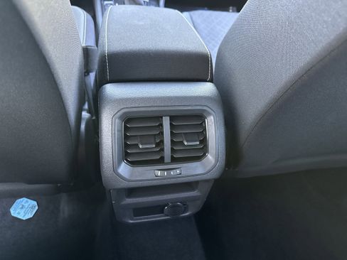 Used 2021 Volkswagen Tiguan S image 14