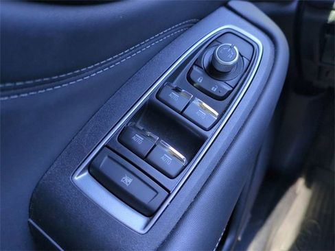 Used 2023 Subaru Outback Limited image 30
