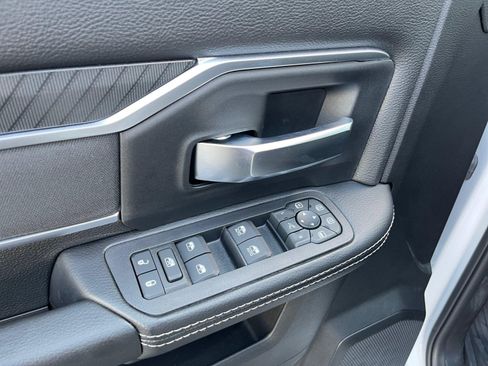 New 2026 RAM 2500 Big Horn AWD/4WD image 14