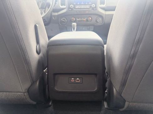 Certified 2024 Nissan Frontier SV image 28