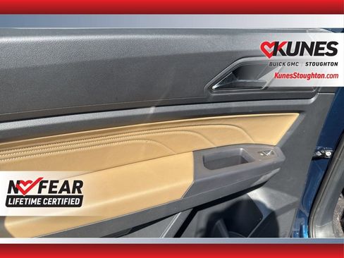 Used 2021 Volkswagen Atlas Cross Sport SE w/ Panoramic Sunroof Package image 38