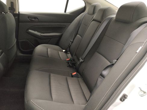 Used 2024 Nissan Altima 2.5 SV image 18