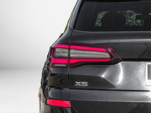 Used 2022 BMW X5 M50i w/ Executive Package image 53