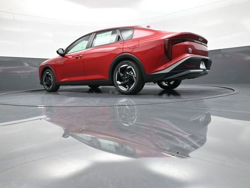 New 2025 Kia K4 EX image 31