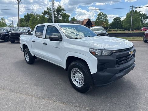 Used 2023 Chevrolet Colorado W/T image 7