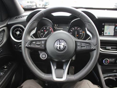 Used 2023 Alfa Romeo Stelvio Veloce AWD/4WD image 14