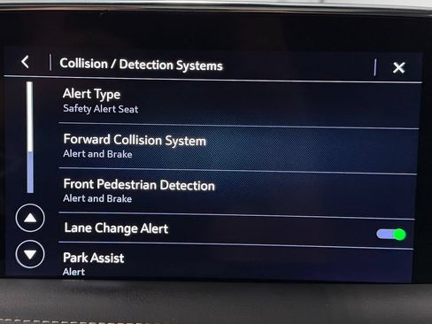 Used 2021 GMC Yukon SLT w/ SLT Luxury Plus Package AWD/4WD image 24