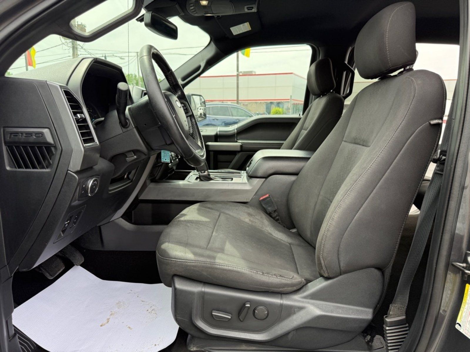 Used 2019 Ford F150 XLT w/ Equipment Group 302A Luxury AWD/4WD image 27