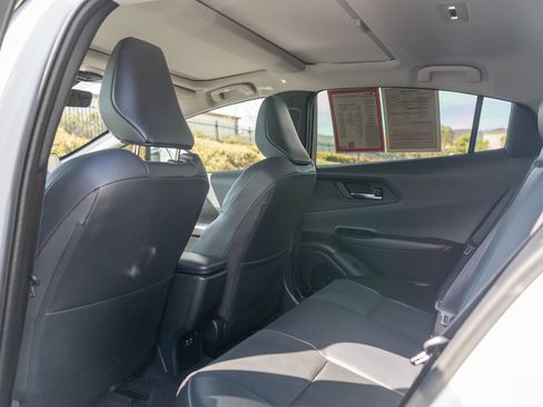 Used 2024 Toyota Prius XLE FWD image 18