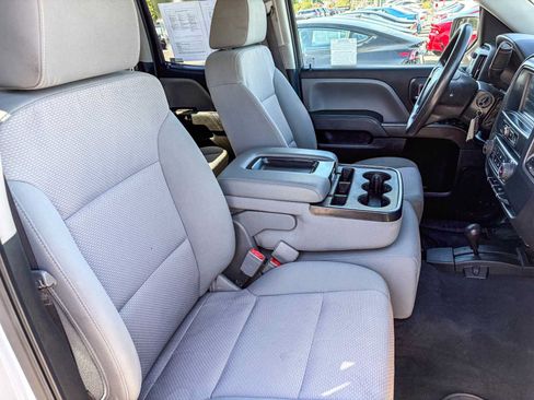 Used 2019 Chevrolet Silverado 1500 W/T w/ WT Convenience Package AWD/4WD image 15