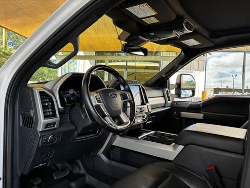Used 2022 Ford F350 Lariat w/ Lariat Ultimate Package image 16