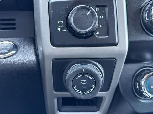 Used 2019 Ford F150 Lariat w/ Trailer Tow Package AWD/4WD image 18