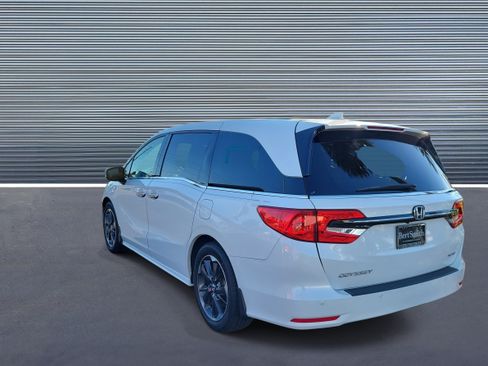 Used 2022 Honda Odyssey Elite image 4