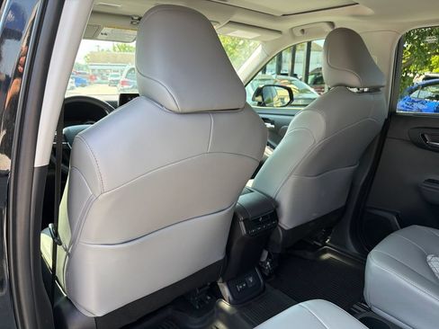 Used 2022 Toyota Highlander Bronze Edition AWD/4WD image 24