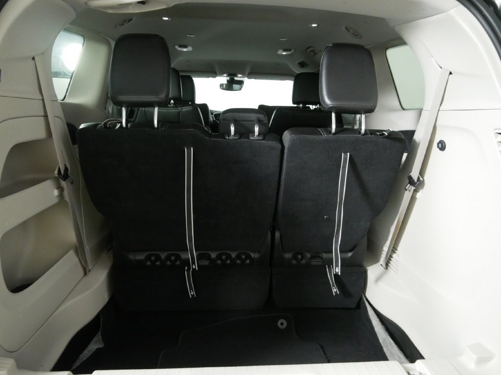 Used 2023 Chrysler Pacifica Touring-L FWD image 17
