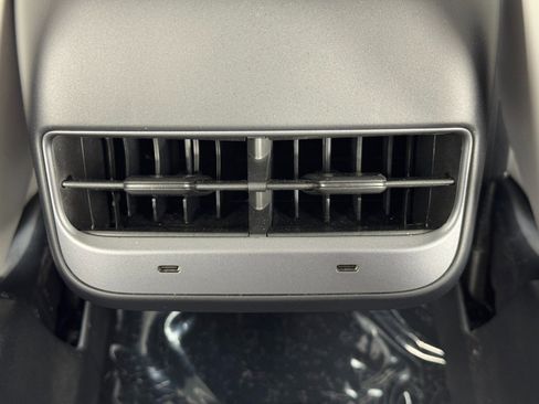 Used 2021 Tesla Model 3 Long Range image 34