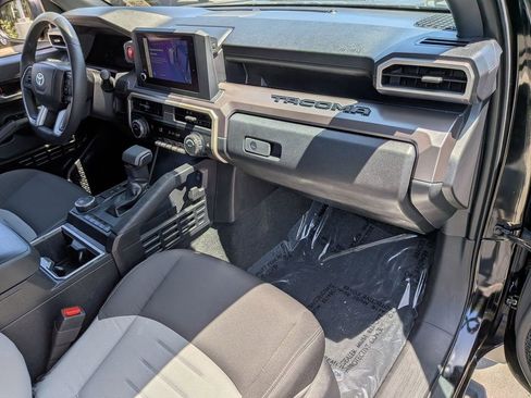 Used 2024 Toyota Tacoma TRD Sport RWD image 9