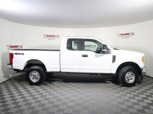 Used 2018 Ford F250 XL w/ Power Equipment Group image 5