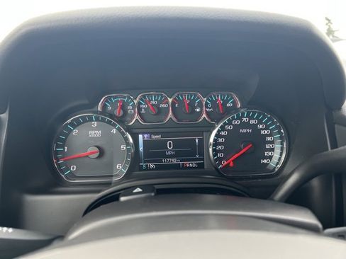 Used 2018 GMC Yukon SLE w/ SLE Value Package image 18