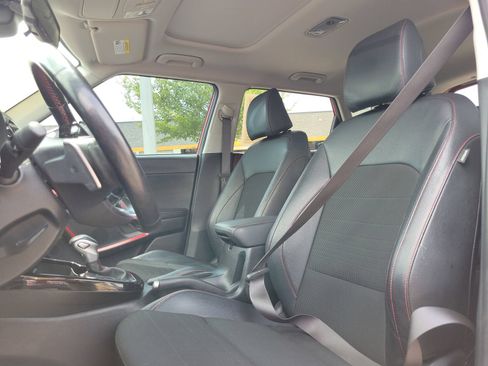 Used 2022 Kia Soul Turbo FWD image 17