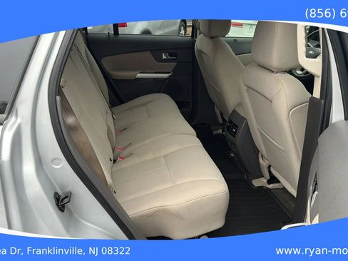 Used 2013 Ford Edge SE image 15