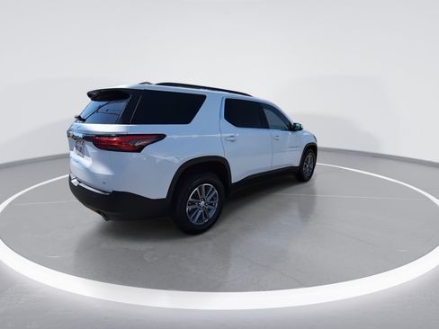 Used 2023 Chevrolet Traverse LT AWD/4WD image 8