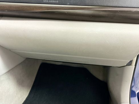 Used 2015 Toyota Camry LE image 34