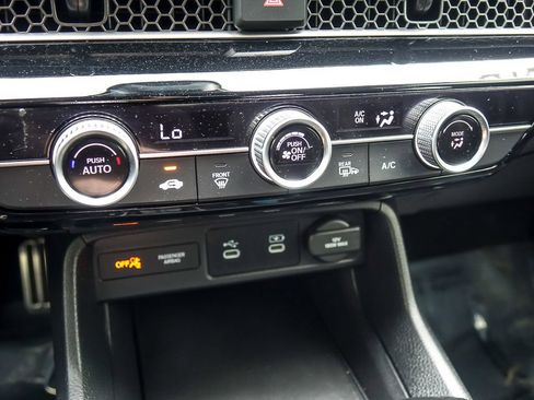 Used 2025 Honda Civic Sport image 18