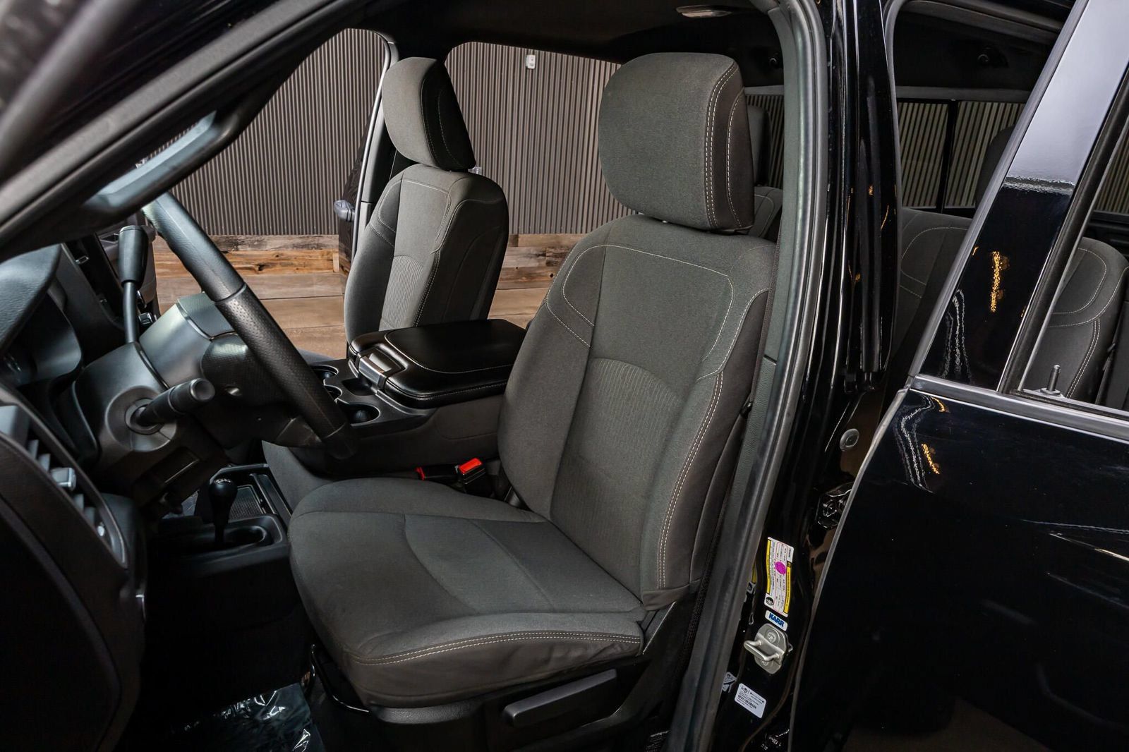 Used 2024 RAM 3500 Tradesman AWD/4WD image 29