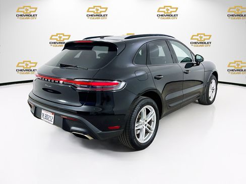 Used 2024 Porsche Macan image 7
