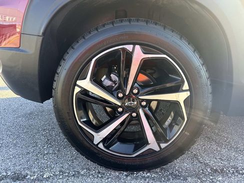 Used 2022 Chevrolet TrailBlazer RS w/ Technology Package image 4
