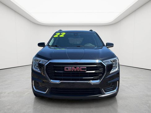 Used 2022 GMC Terrain SLE w/ Driver Convenience Package FWD image 2