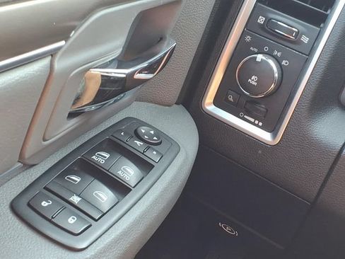 Used 2013 RAM 1500 Big Horn AWD/4WD image 24